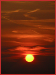 Soleil rougeoyant